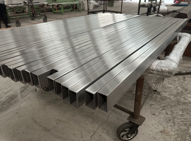 宝鸡新能源汽车用不锈钢方管 现货